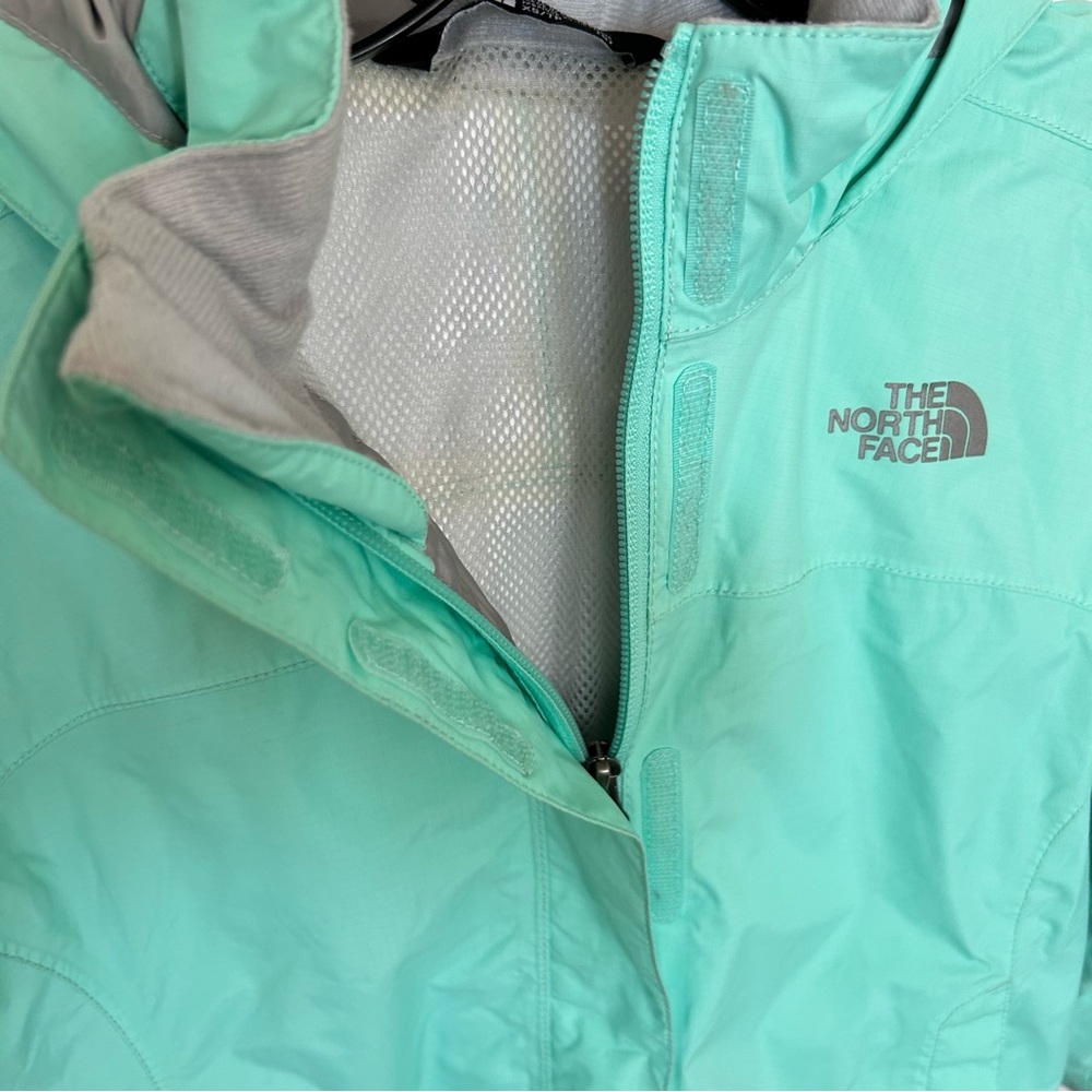 The North Face Windbreaker Jacket - Picture 5 of 14